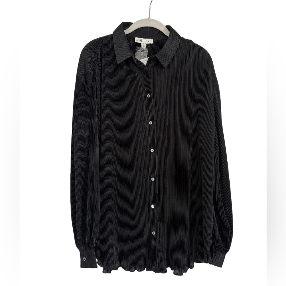 NWT She + Sky Black Ribbed Button Up Long Sleeve Blouse Size Medium